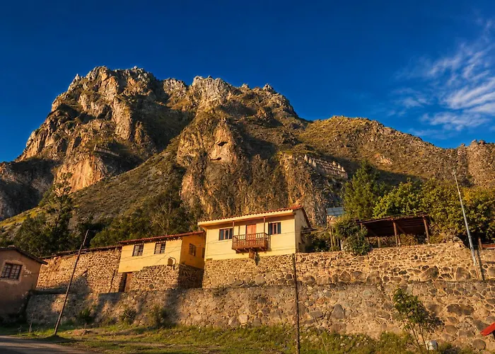Piedra Blanca * Ollantaytambo